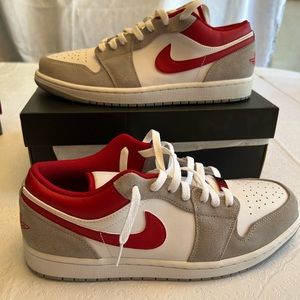 Authentic Nike Air Jordan 1 Low SE. Men’s 10.5 excellent used condition.